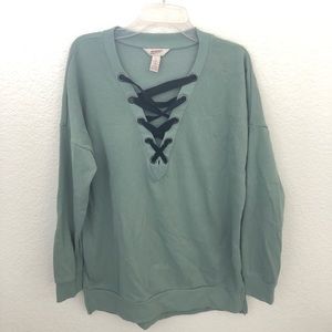 Tie sweatshirt